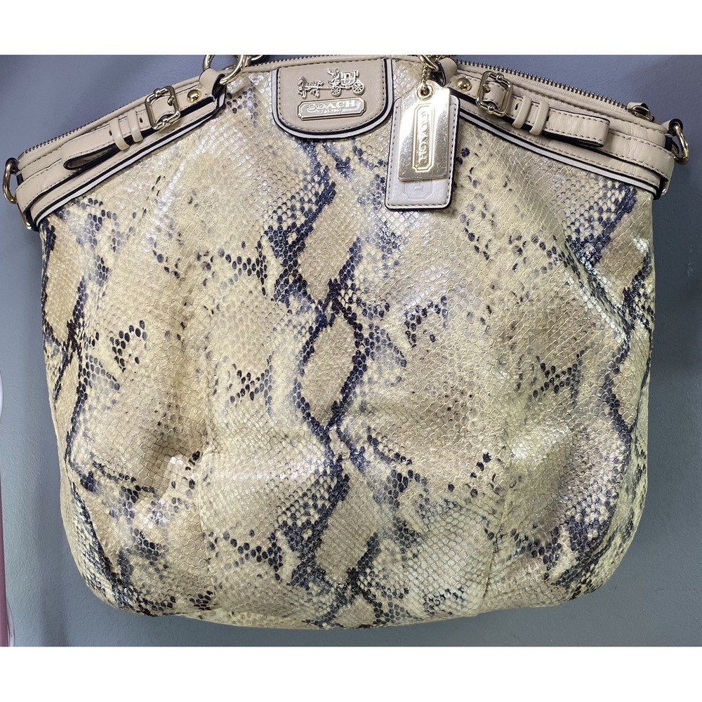 Coach Madison Lindsey Python Embssd Leather Satch… - image 2
